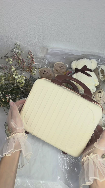 Suitcase Packing Video Service
